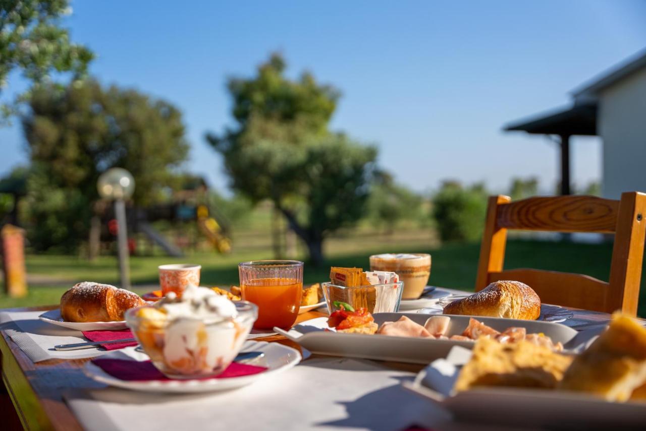 Glamping Gli Etruschi Hotel Piombino Buitenkant foto