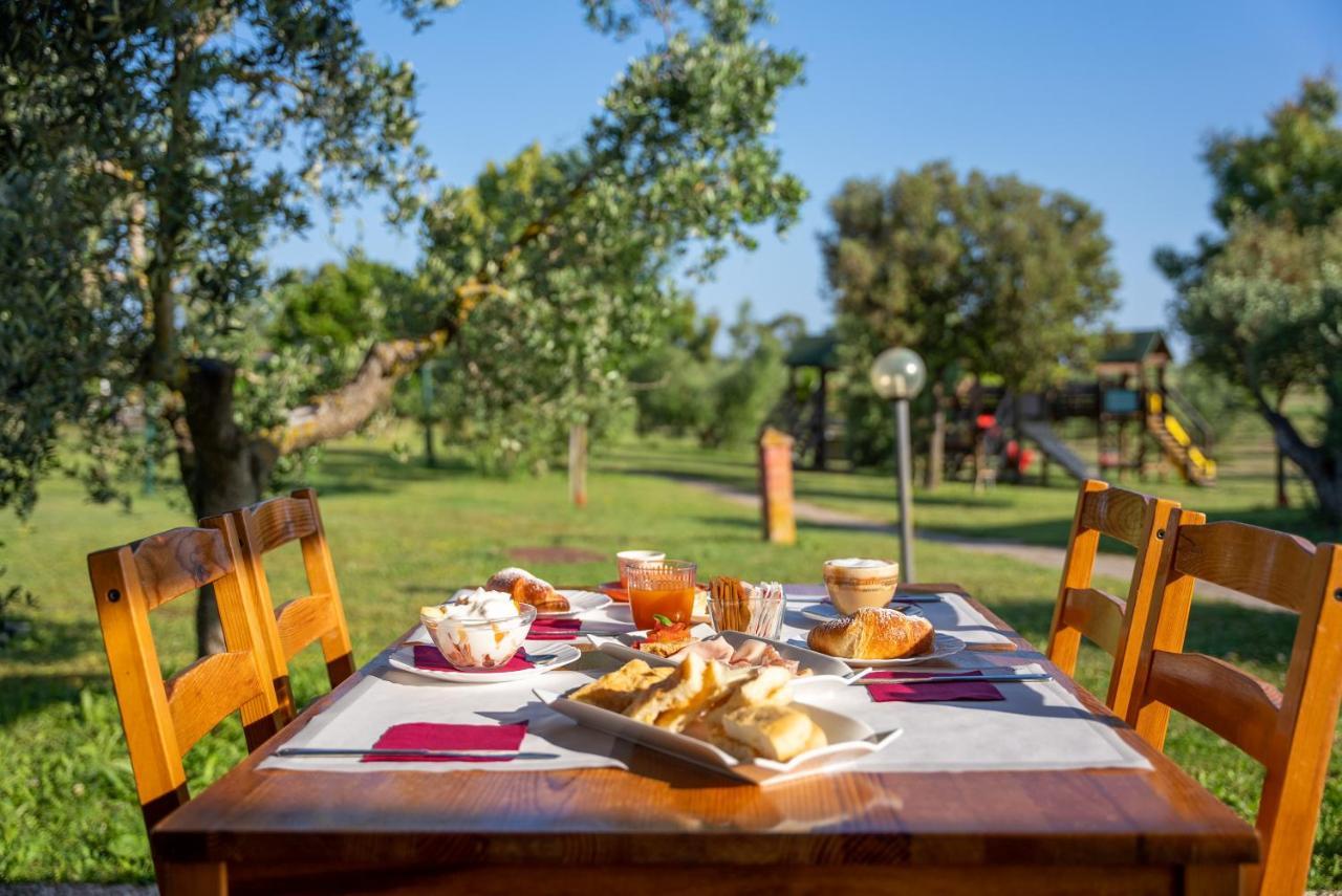 Glamping Gli Etruschi Hotel Piombino Buitenkant foto